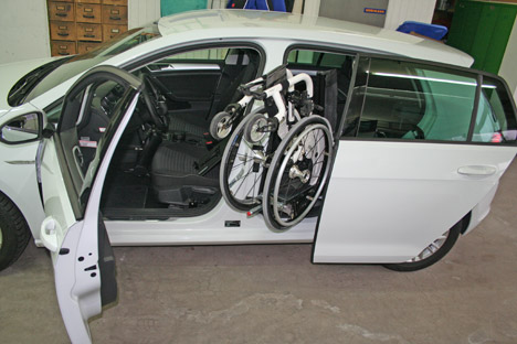 EDAG Rollstuhleinzugsystem