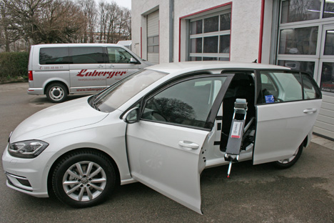 Golf 8 mit Rollstuhlverladehilfe