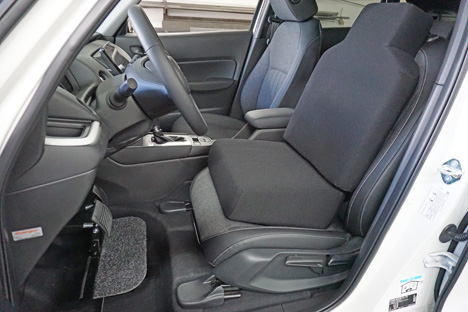 Pedalaufstockung mit Podest und Spezialkissen in Honda Jazz